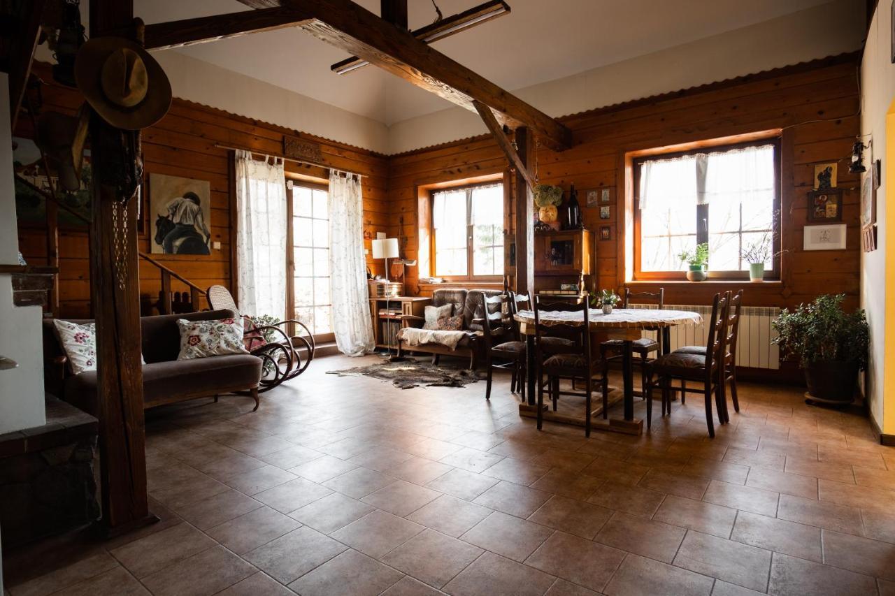 Modryna Ranczo Bed & Breakfast Krasiczyn Exterior photo