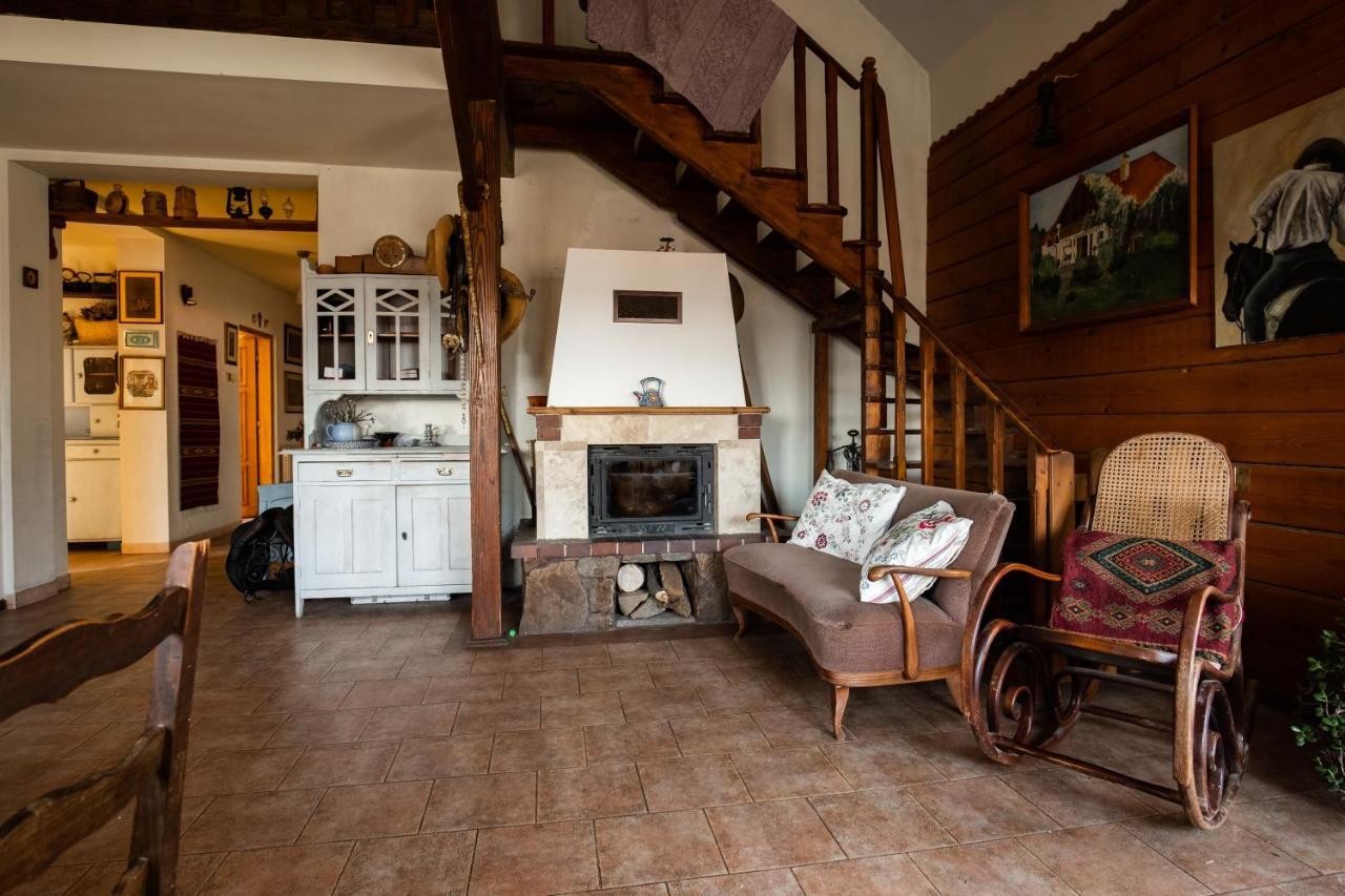 Modryna Ranczo Bed & Breakfast Krasiczyn Exterior photo